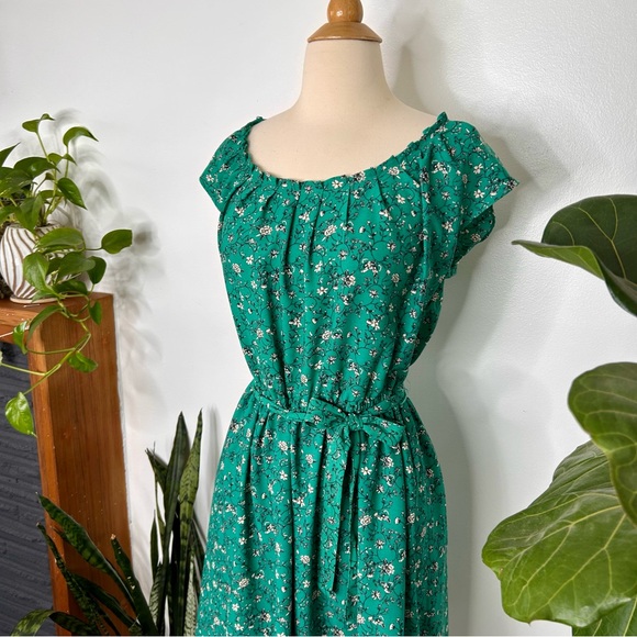 LC Lauren Conrad Green Floral spring Dress - Picture 3 of 8
